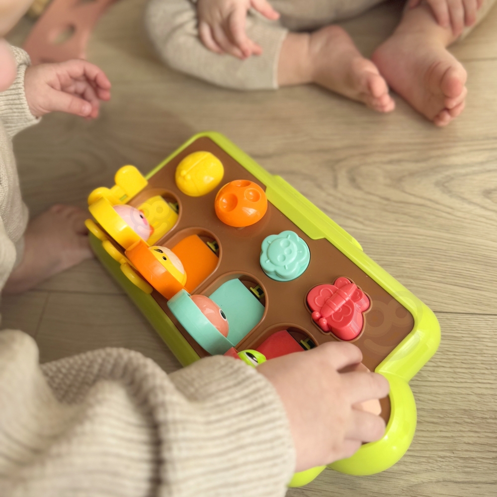 Edukacinis iššokantis gyvūnas Happy Farm POP-UP žaislas WOOPIE BABY