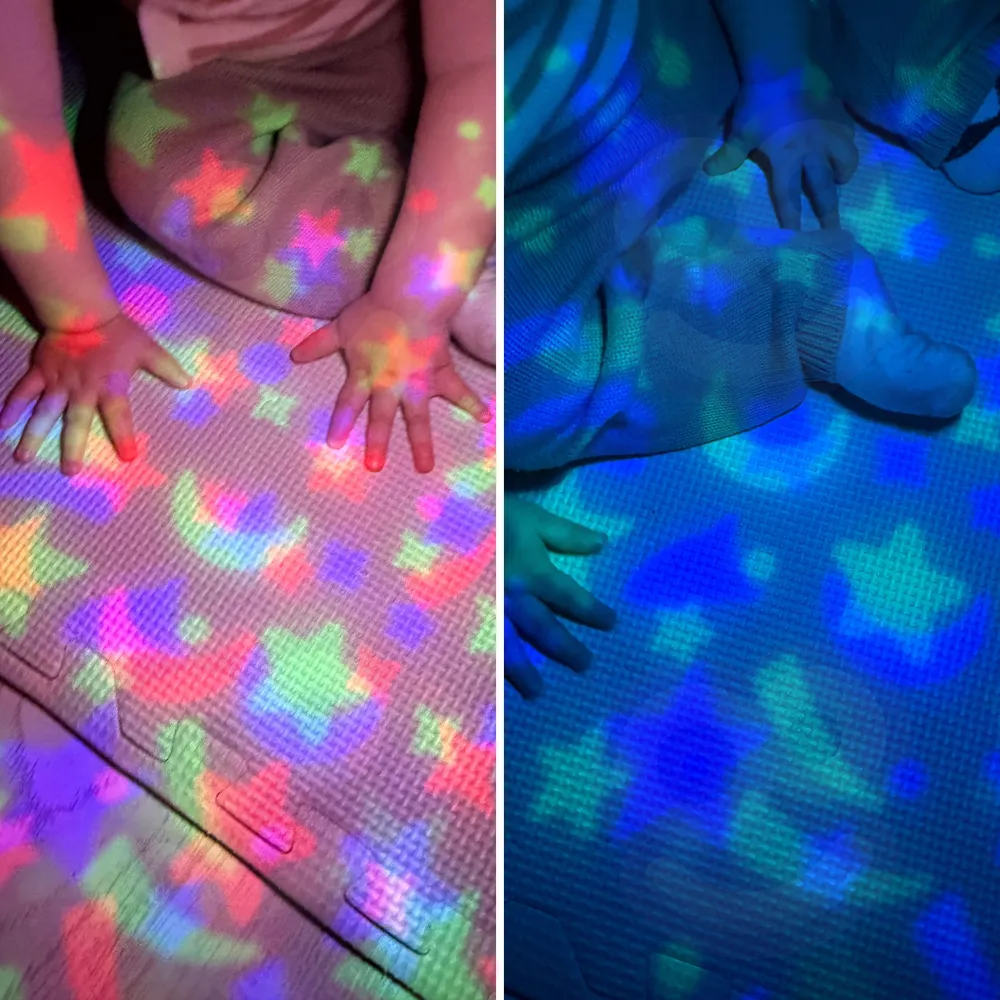 Pliušinis baltasis lokys WOOPIE BABY su projektoriumi ir raminančiais garsais – 15 melodijų-Miegui, Migdukai ir karuselės, Miego