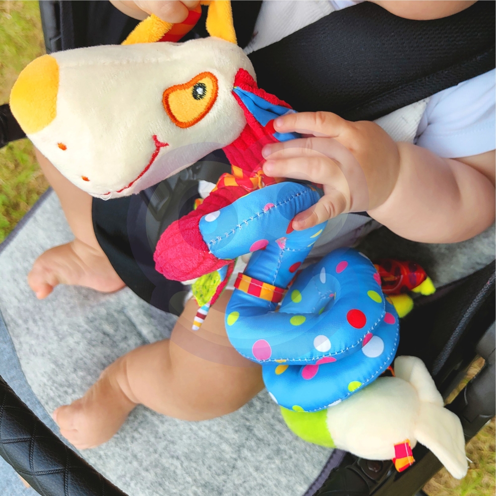 WOOPIE BABY Minkštas pakabukas spiralė vaikiškam vežimėliui Cot Cot Dog Švietimo