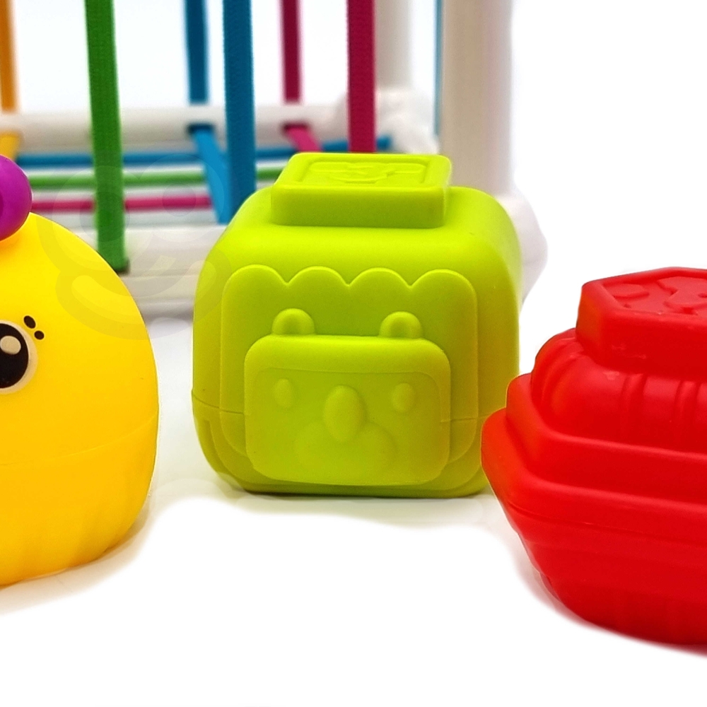 WOOPIE BABY Flexible Sensory Cube Sorter for Children Animals + Rattle 7 pcs.