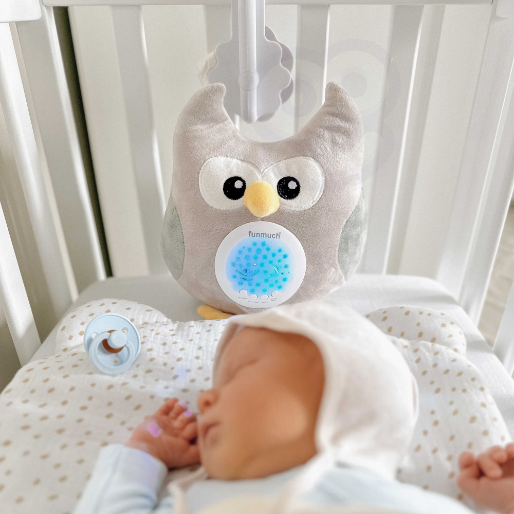WOOPIE BABY pliušinis 2-in-1 projektoriaus pelėda - 10 lopšinių-Miegui, Migdukai ir karuselės, Miego žaislai-e-vaikas