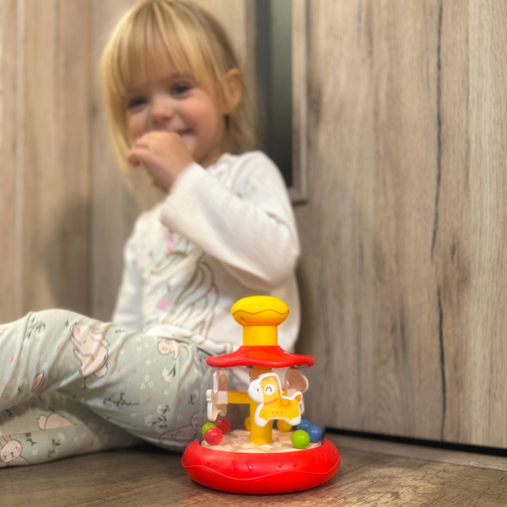 Spalvinga arkliukų karuselė WOOPIE BABY, raudona-Žaislai, Kūdikiams, Žaislai mažyliams (iki 4 m.