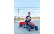 „WOOPIE Farmer GoTrac MAXI“ pedalinis traktorius su tyliu ratiniu priekaba					
