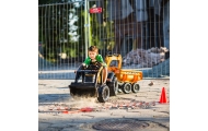 Pedalinis traktorius FALK Case IH ekskavatorius oranžinis su priekaba, judančiu kaušu nuo 3 metų-Judėjimui, Minami traktoriai ir