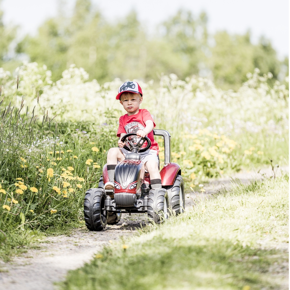 FALK Raudonasis Valtra S4 pedalinis traktorius su priekaba nuo 3 metų amžiaus