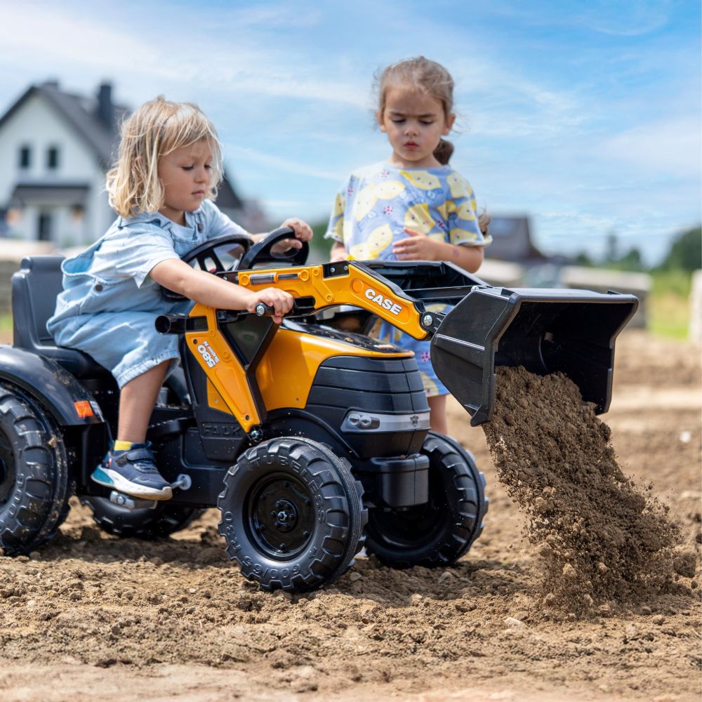 FALK Case CE Pedal Tractor with Backhoe Loader and Trailer 3-7 years