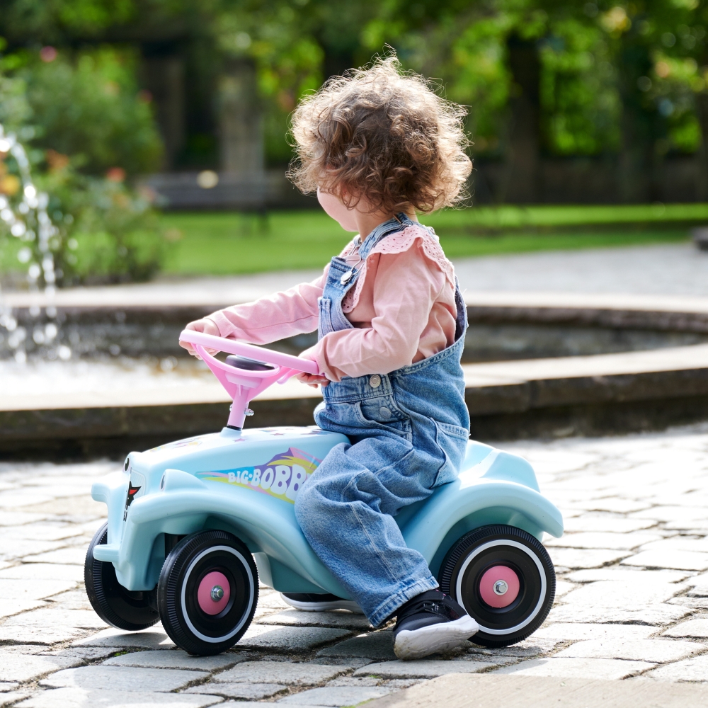 Paspiriama mašinėlė BIG Bobby Car Classic Vienaragis-Judėjimui, Paspiriamosios mašinėlės ir jų priedai, Paspiriamos mašinėlės-e-