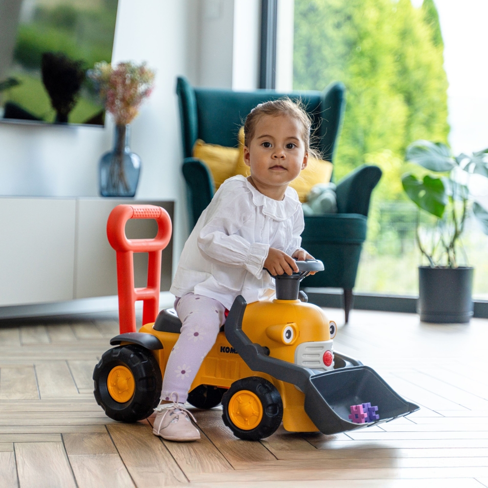 Paspiriamas ekskavatorinis traktorius su kaušu ir ragu FALK Komatsu-Judėjimui, Paspiriamosios mašinėlės ir jų priedai, Paspiriam