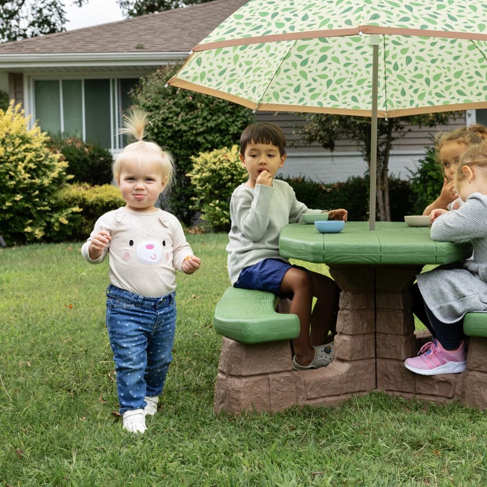 Pikniko stalas su skėčiu STEP2-Žaislai, Lauko žaislai, Žaidimų aikštelės-e-vaikas