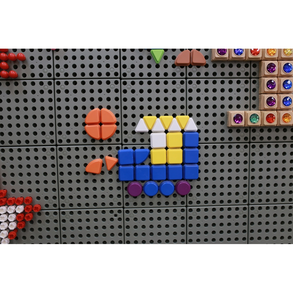 STEM lentos priedai MASTERKIDZ 256 vnt-Žaislai, Lavinamieji žaislai, Veiklos centrai-e-vaikas