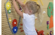 MASTERKIDZ Tablica Ścienna Koła Zębate i Łańcuch 79 El. Zbuduj własny mechanizm