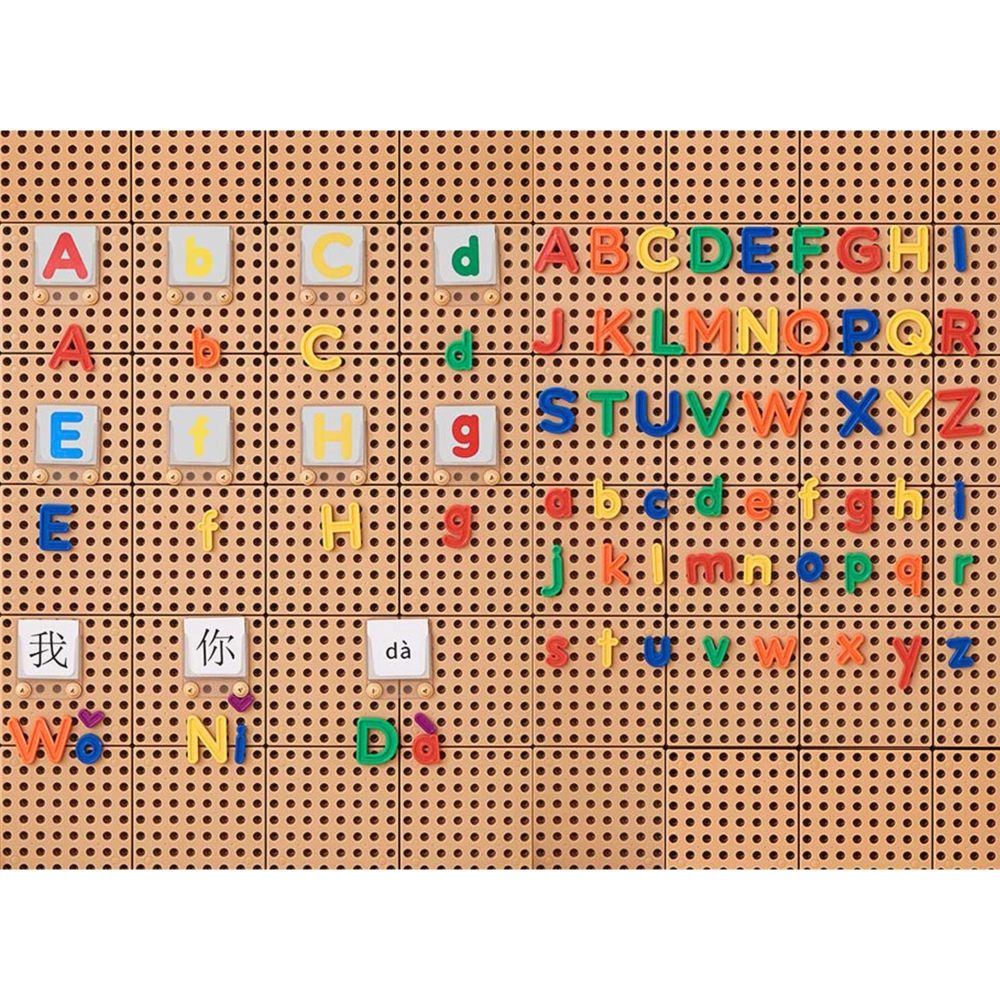 Abėcėlės raidžių rinkinys MASTERKIDZ (didelės ir mažos), skirtas STEM sieninėms plokštėms 122 el.