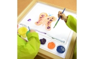 Sensorinis rėmelis MASTERKIDZ LED skydelis + skaidrus dažymo dėklas-Žaislai, Lavinamieji žaislai, Veiklos centrai-e-vaikas