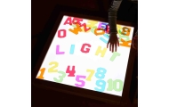 Sensorinis rėmelis MASTERKIDZ LED skydelis + skaidrus dažymo dėklas-Žaislai, Lavinamieji žaislai, Veiklos centrai-e-vaikas