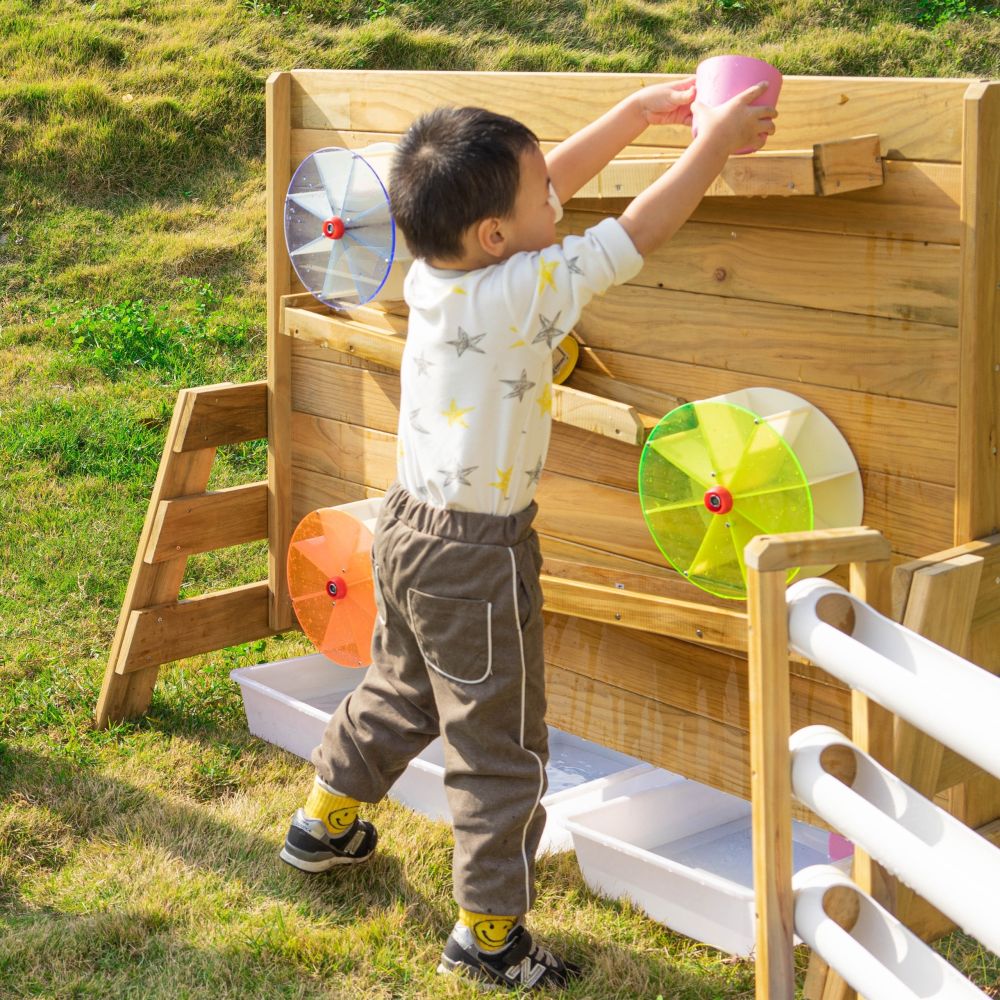 Medinė vandens žaidimų sienelė CLASSIC WORLD EDU