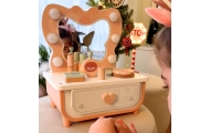 Medinis kosmetinis drugelio staliukas TOOKY TOY su veidrodžiu ir LED apšvietimu + priedai-Žaislai, Profesijos, buities žaislai, 