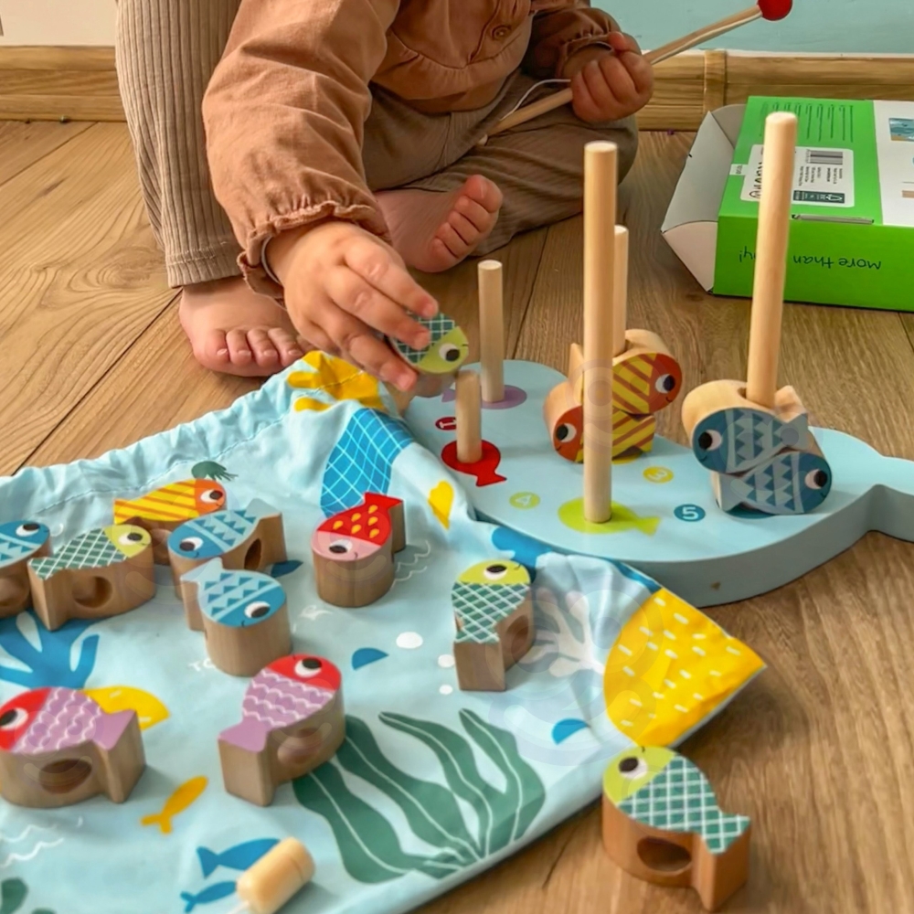 Medinis daugiafunkcinis žaidimas TOOKY TOY banginis ir žuvis 4-in-1