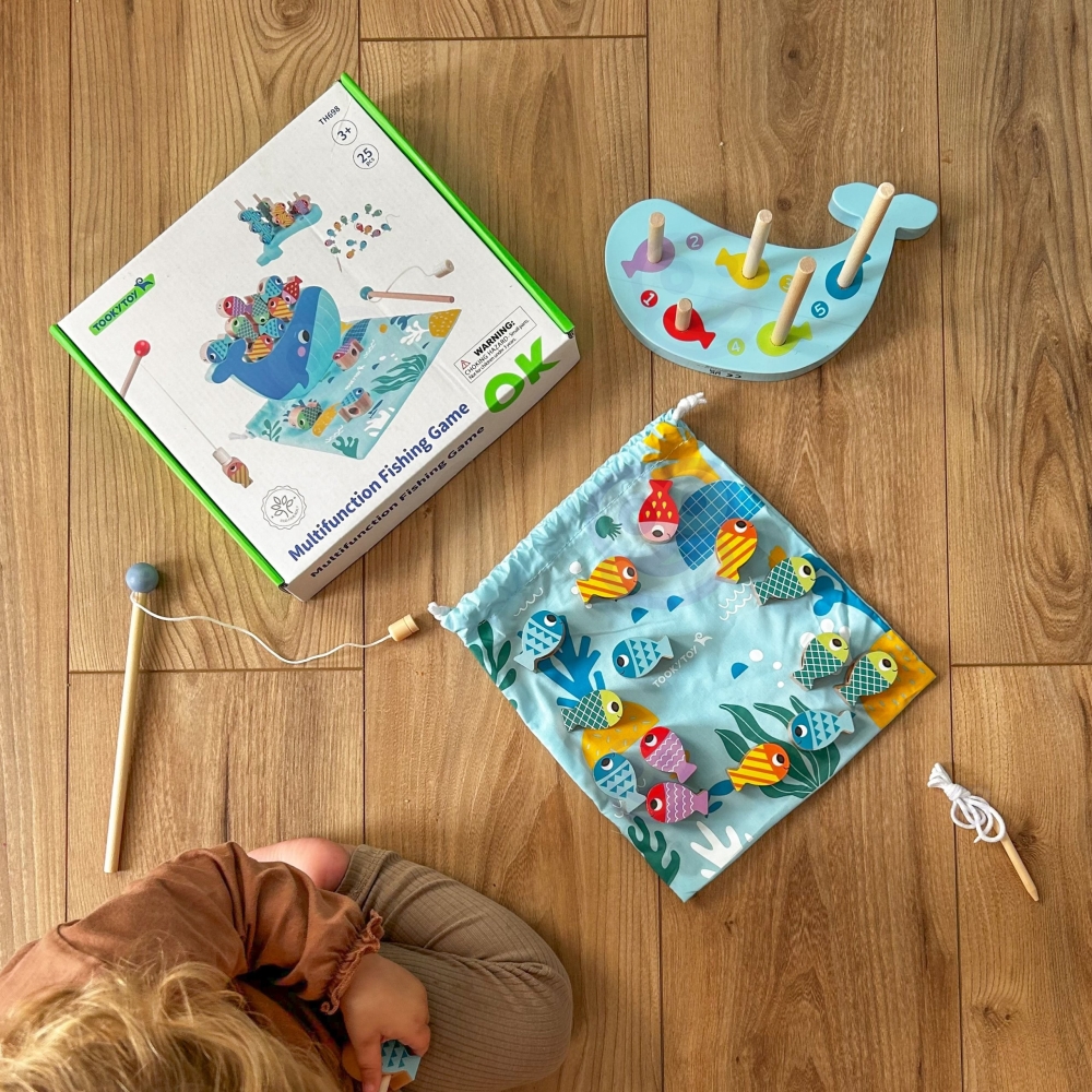 Medinis daugiafunkcinis žaidimas TOOKY TOY banginis ir žuvis 4-in-1