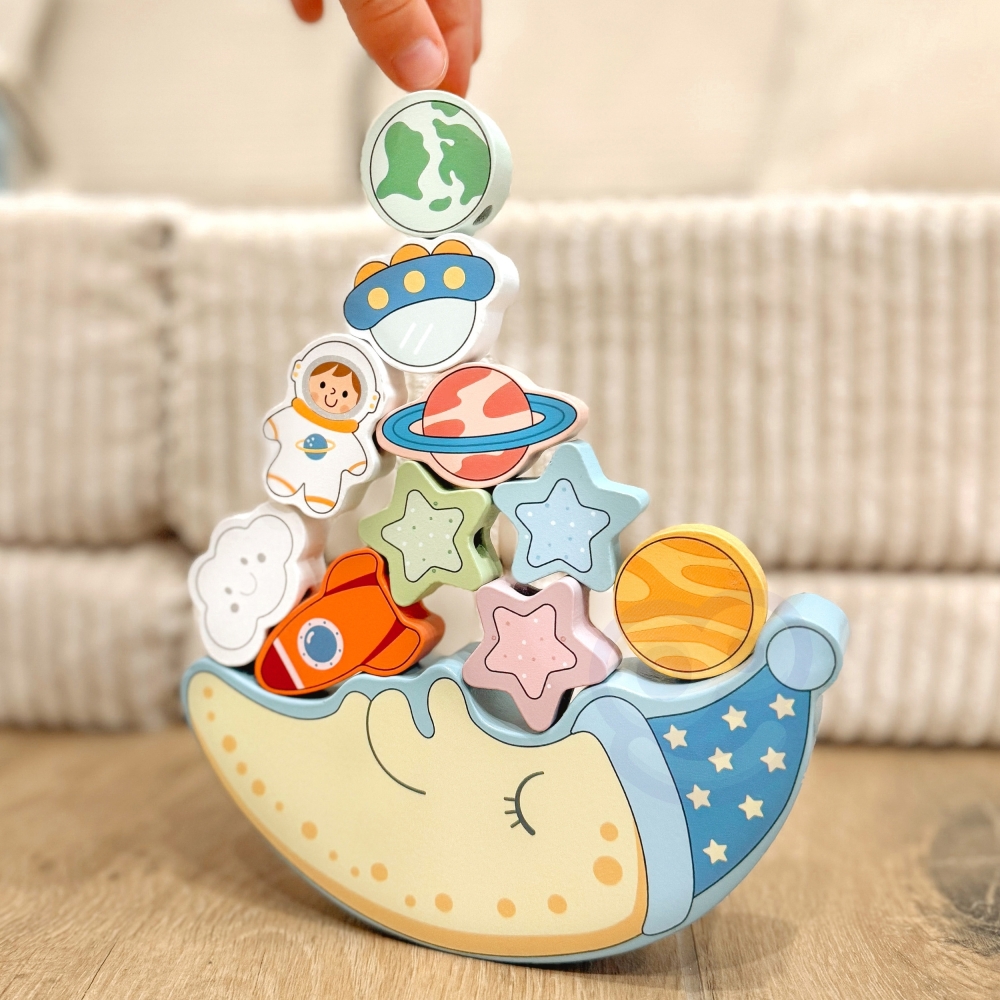 TOOKY TOY Kosminis miegantis mėnulis Balansuojanti dėlionė Montessori kosmosas Medinis sriegiklis