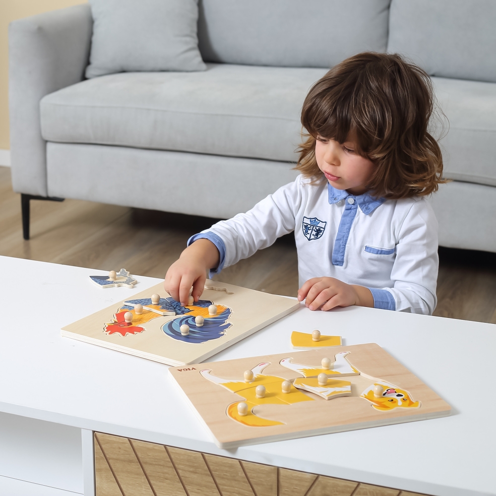 Medinė dėlionė Gaidelis su smeigtukais VIGA Montessori-Žaislai, Dėlionės, Dėlionės patiems mažiausiems-e-vaikas