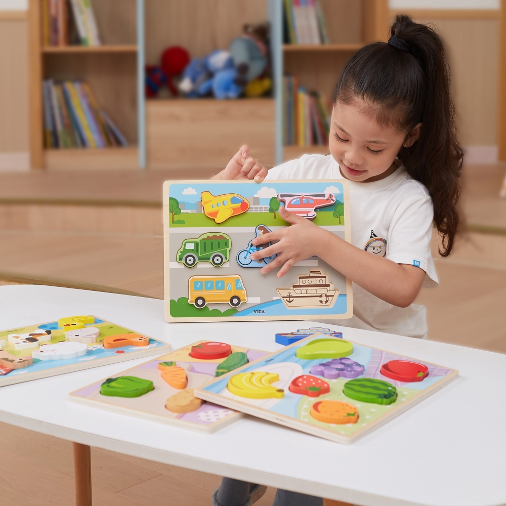 VIGA Montessori medinė dėlionė 2in1 Figūrėlės Daržovės