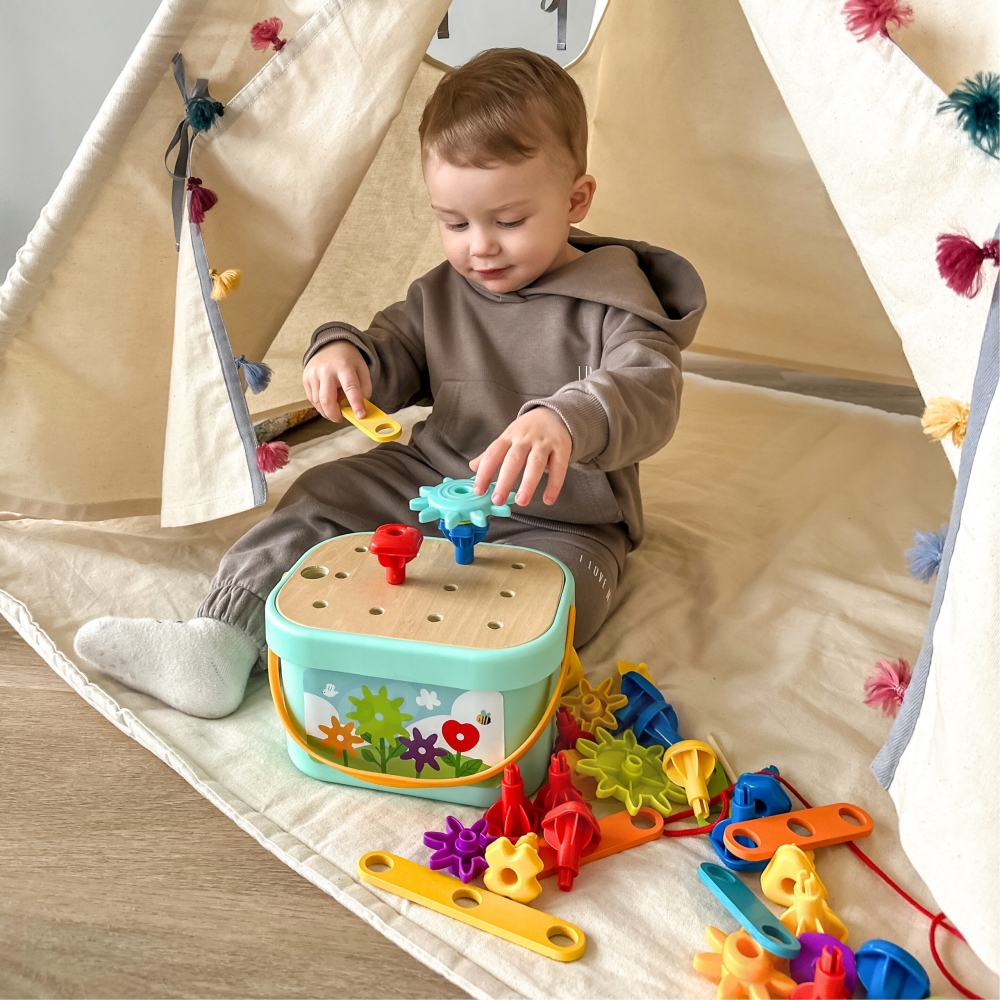 Medinė Montessori motorinė dėžė 12in1 FSC WOOPIE GREEN