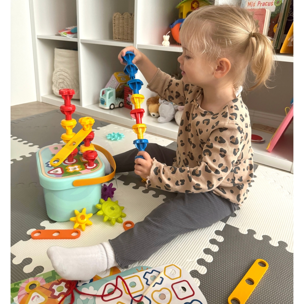 Medinė Montessori motorinė dėžė 12in1 FSC WOOPIE GREEN