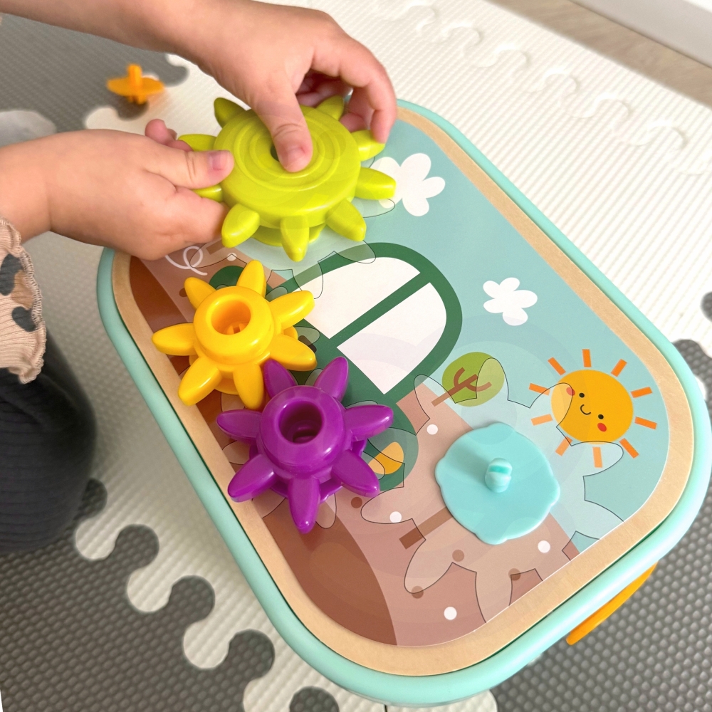 Medinė Montessori motorinė dėžė 12in1 FSC WOOPIE GREEN