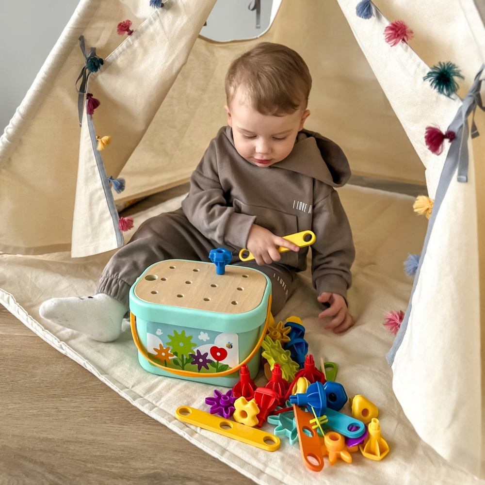 Medinė Montessori motorinė dėžė 12in1 FSC WOOPIE GREEN