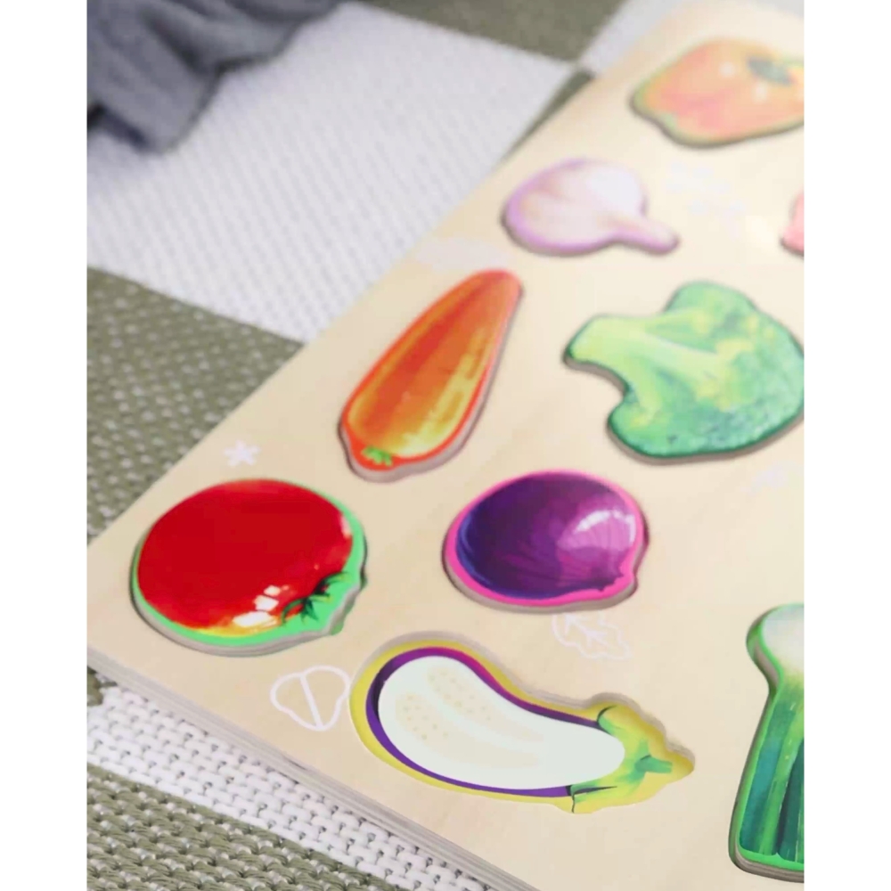 Montessori daržovių medinė dėlionė