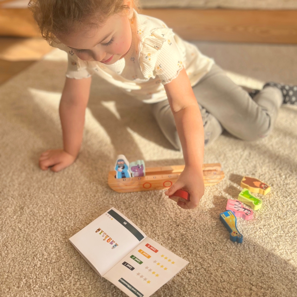 Tooky Toy Drewniana Arka Noego + Książeczka z Zagadkami					