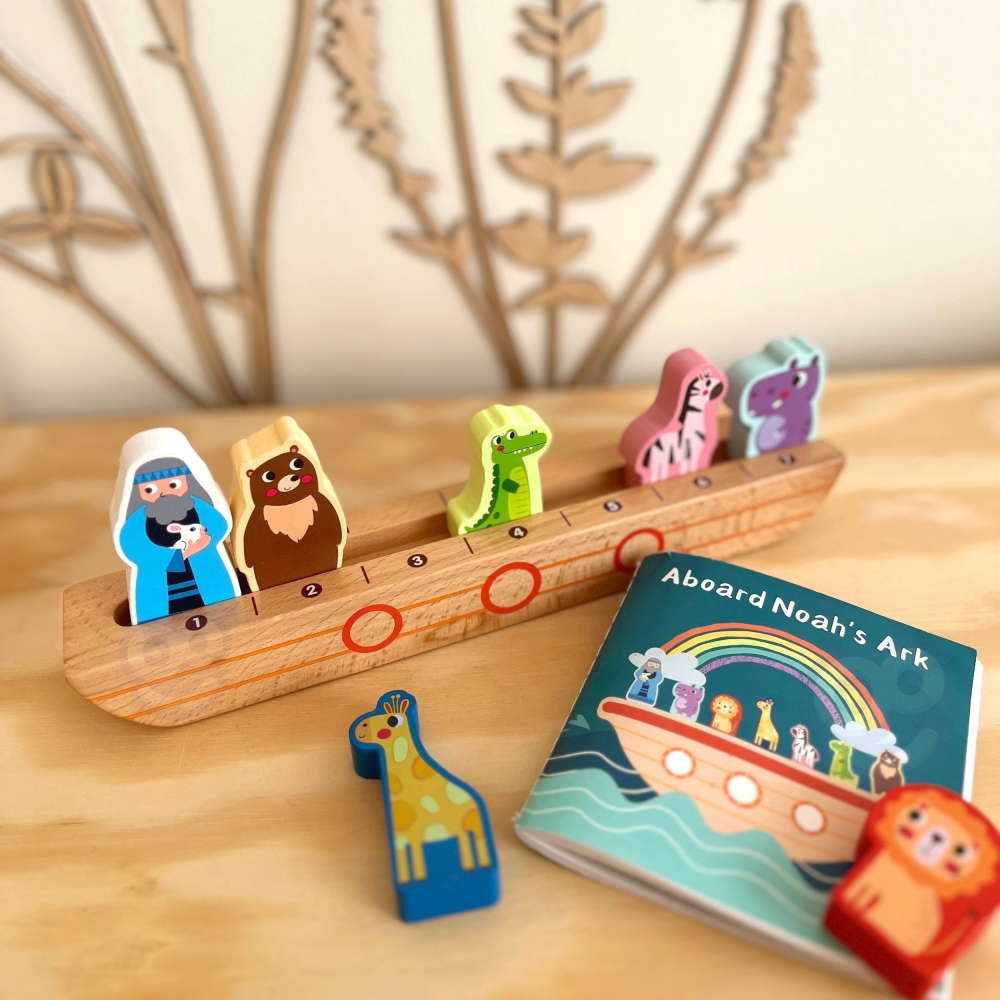 Tooky Toy Drewniana Arka Noego + Książeczka z Zagadkami					