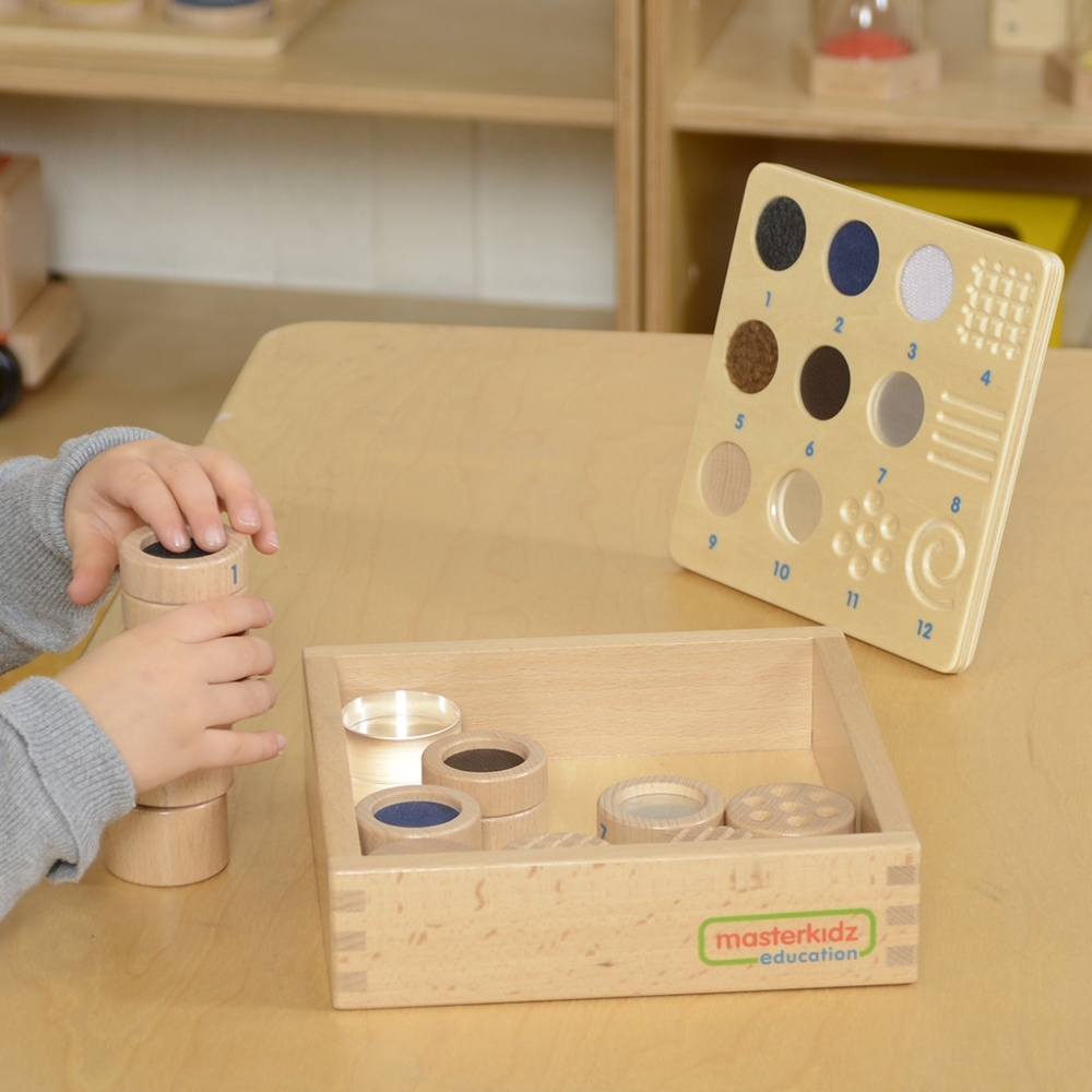 Žaidimas Atspėti pagal lytėjimą medžiagą ir tekstūrą 12 Montessori elementų-Žaislai, Lavinamieji žaislai, Veiklos centrai, Mokom