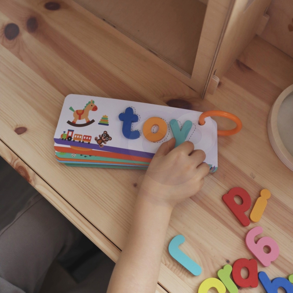 TOOKY TOY Montessori abėcėlės dėlionė Mokymosi raidžių žodžių gyvūnai 57 el.