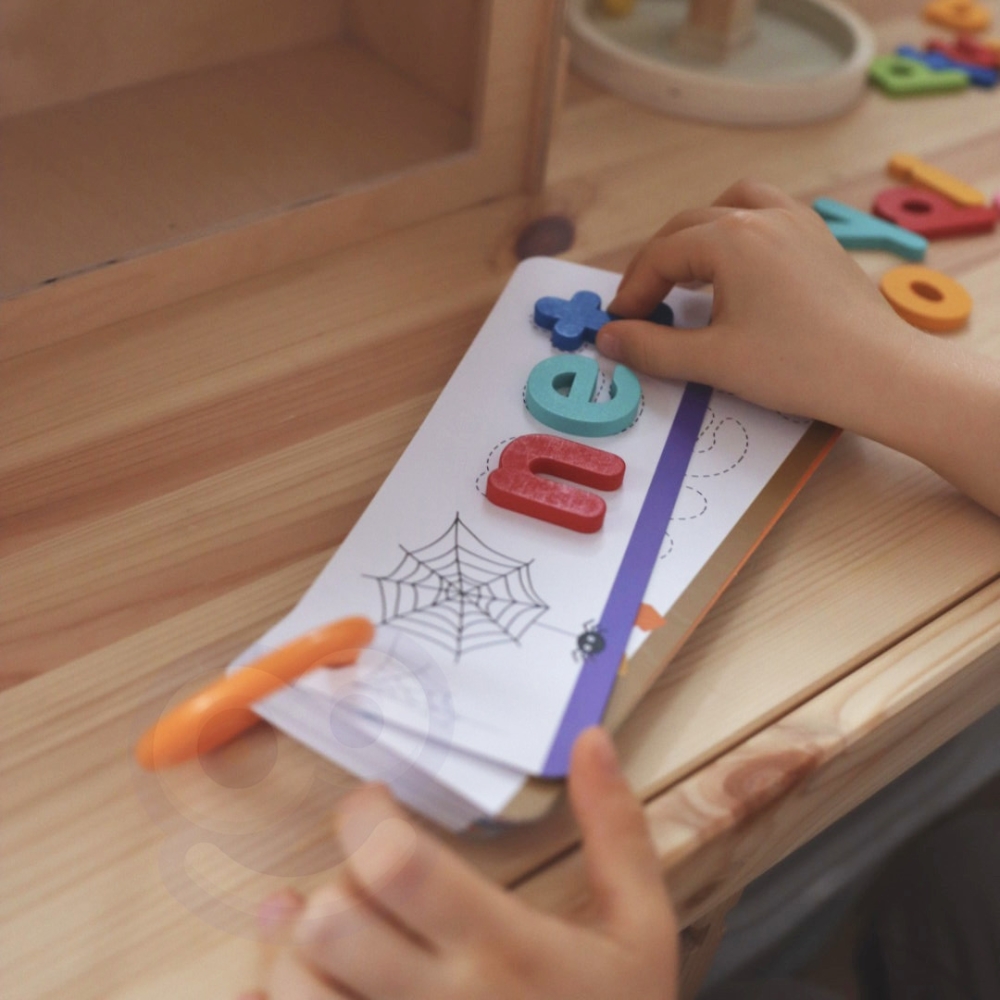 TOOKY TOY Montessori abėcėlės dėlionė Mokymosi raidžių žodžių gyvūnai 57 el.