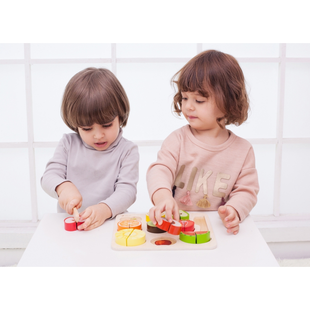 Vaisių pjaustymo rinkinys CLASSIC WORLD Montessori su velcro 20 vnt-Žaislai, Profesijos, buities žaislai, Mažiesiems kulinarams-