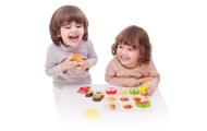 Vaisių pjaustymo rinkinys CLASSIC WORLD Montessori su velcro 20 vnt-Žaislai, Profesijos, buities žaislai, Mažiesiems kulinarams-