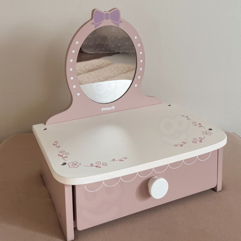 Medinis kosmetinis staliukas su priedais Viga Little Princess Corner-Žaislai, Profesijos, buities žaislai, Grožio žaislai-e-vaik