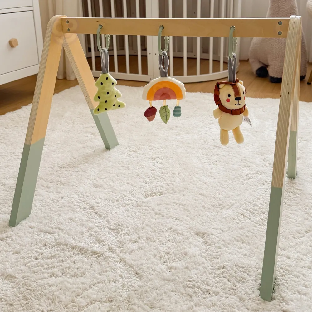 Kūdikių lavinamasis stovas TOOKY TOY 3 pakabinami žaisliukai-Žaislai, Kūdikiams, Lavinamieji kilimėliai-e-vaikas