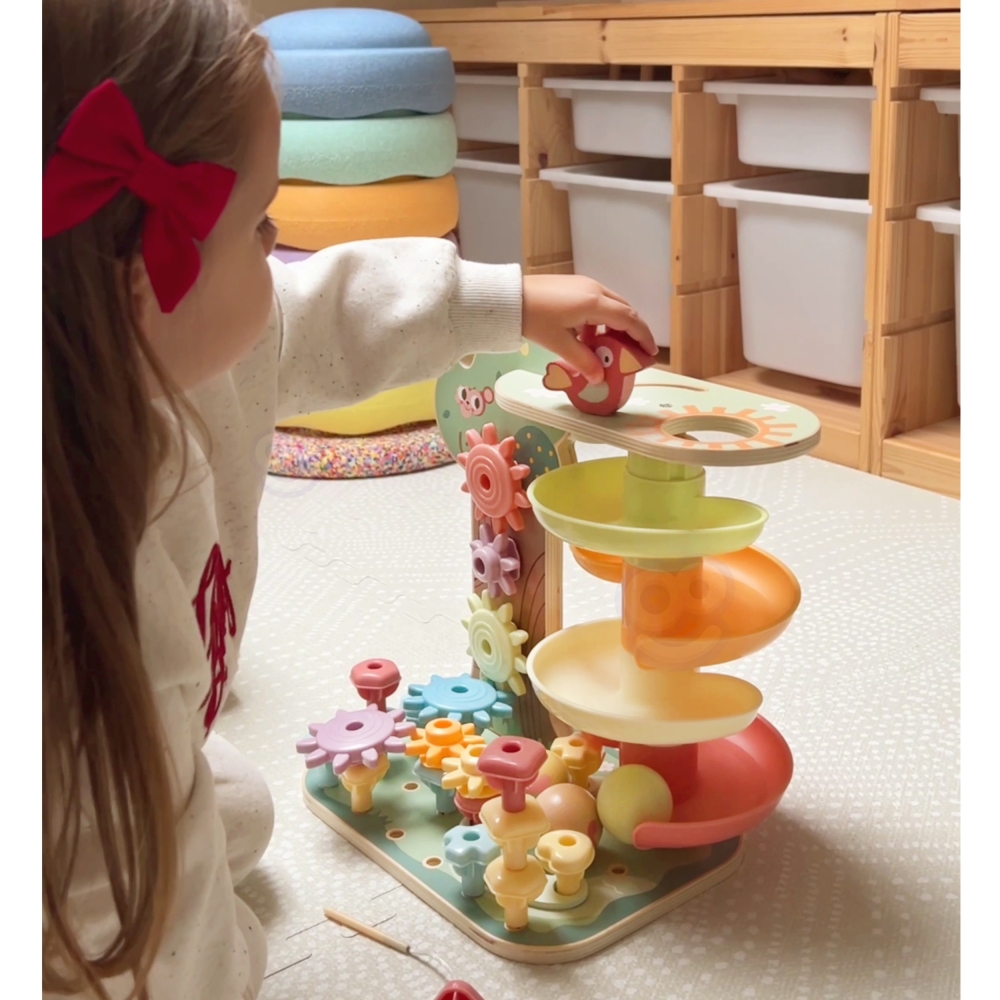 WOOPIE GREEN Montessori 4-in-1 Ball Track Activity Tree FSC