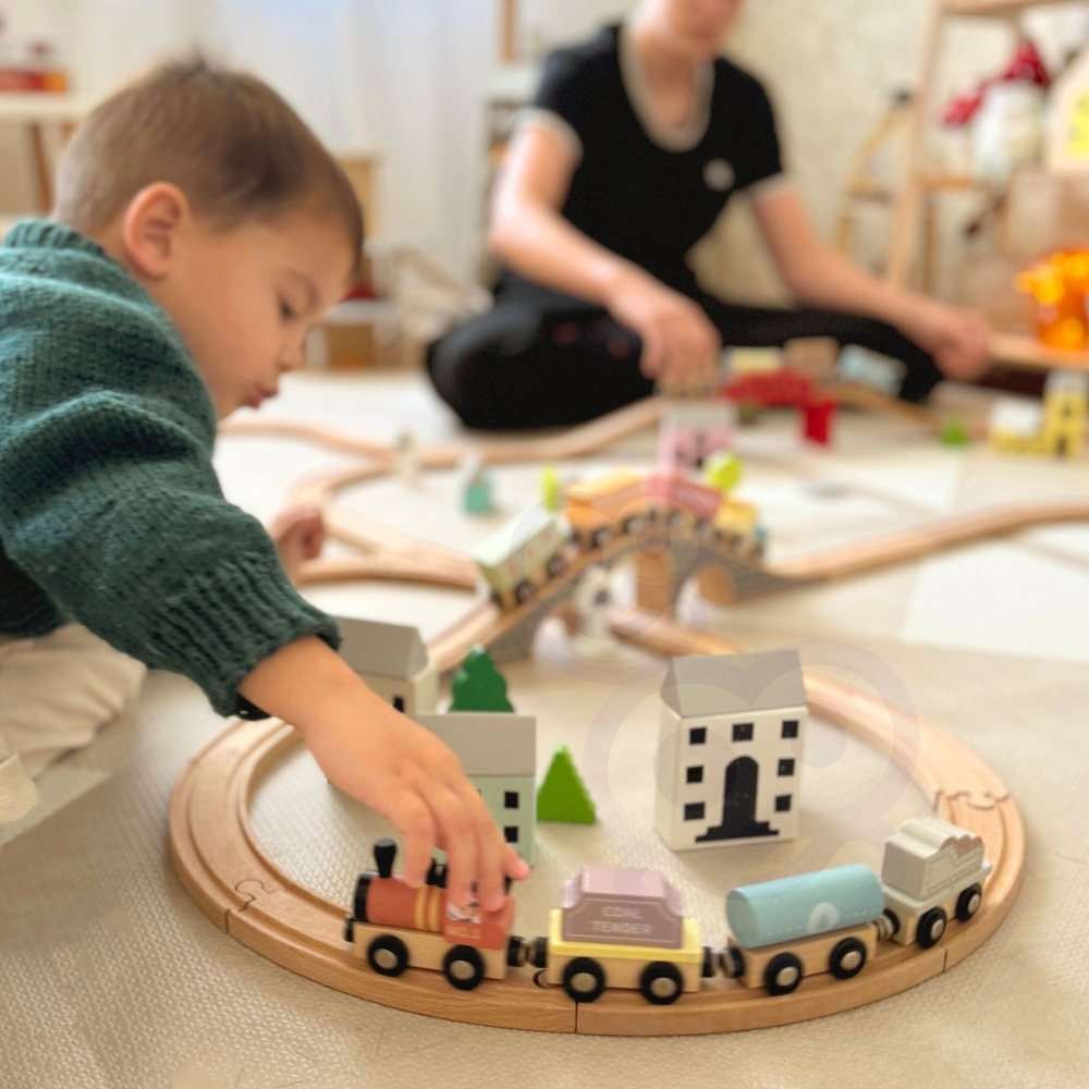 Mediniai traukinio vagonėliai su magneto TOOKY TOY-Žaislai, Auto ir transporto žaislai, Traukiniai-e-vaikas