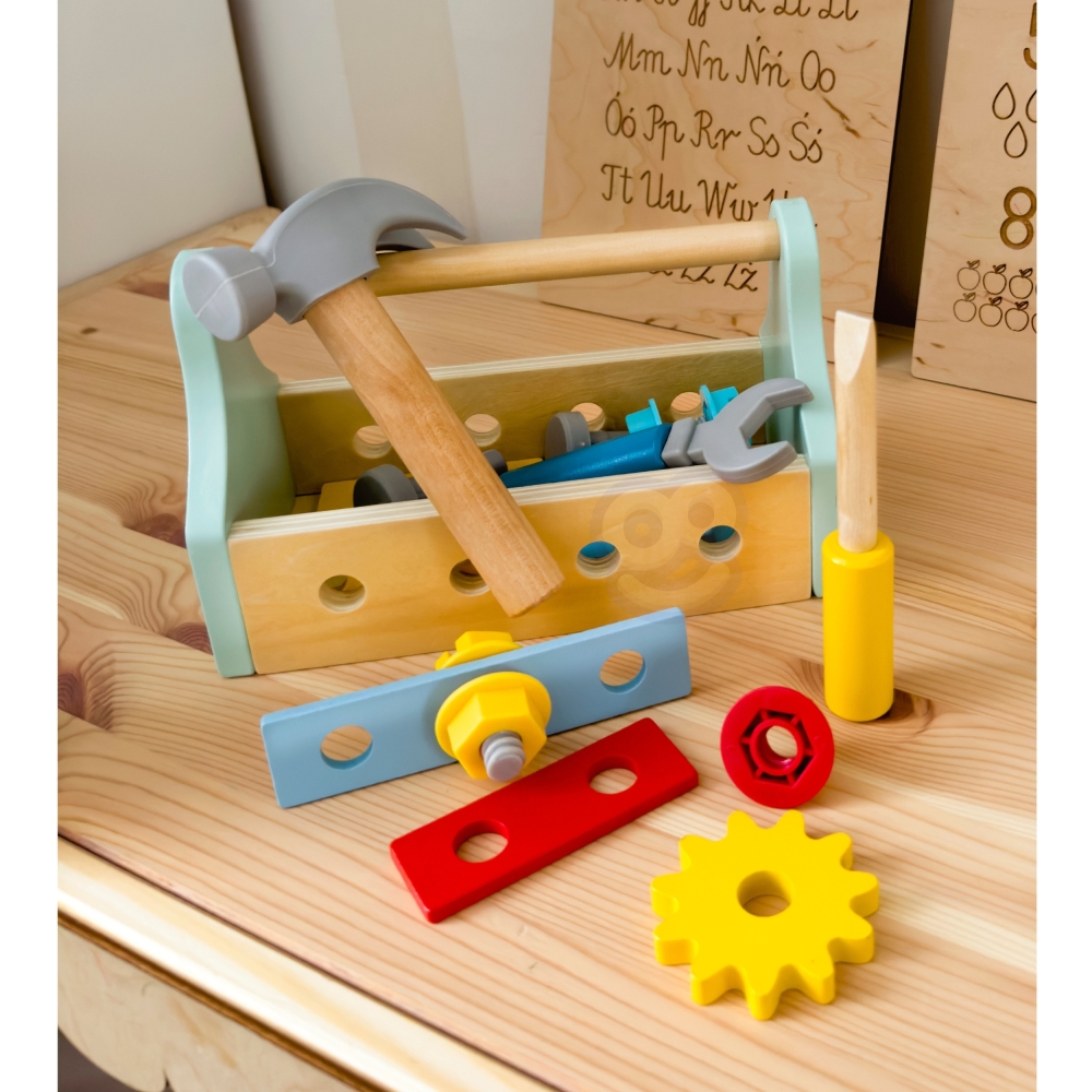 TOOKY TOY Medinė įrankių dėžė 18 el.
