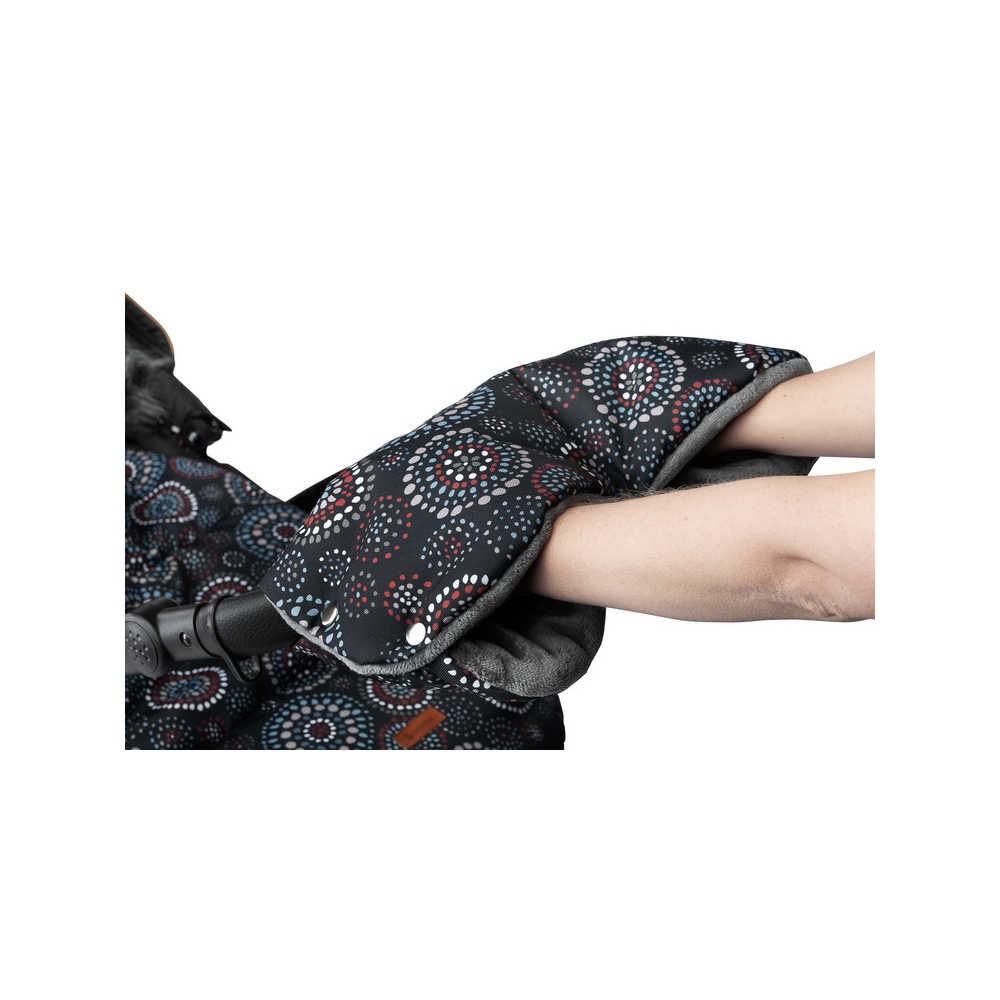 Vaikiško vežimėlio pirštinė/mova rankoms Sensillo Flisas, Black Rosettes