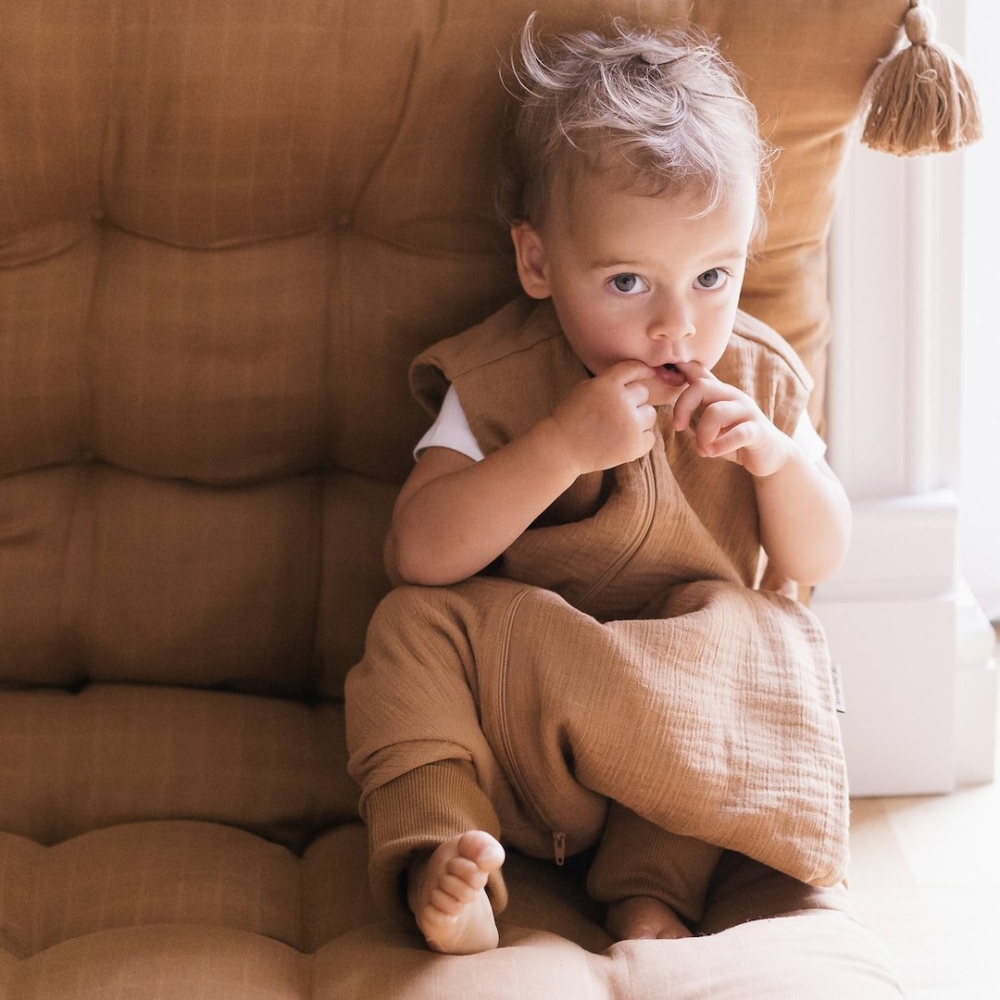 Miegmaišis su kojomis iš muslino, 2,5 TOG, „Malaga“, 1–2 m., karamelės spalvos-Miegui, Vokeliai, miegmaišiukai-e-vaikas