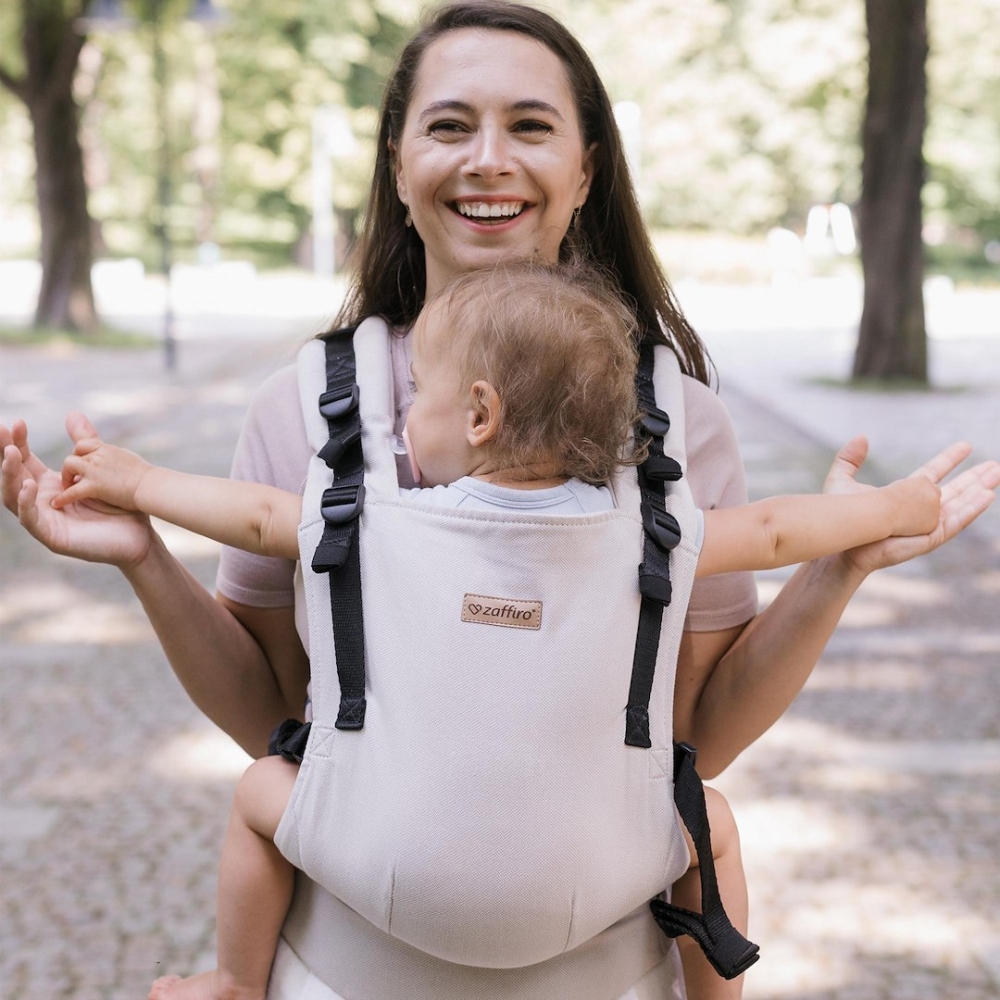 Baby carrier BabyGrow Roma beige
