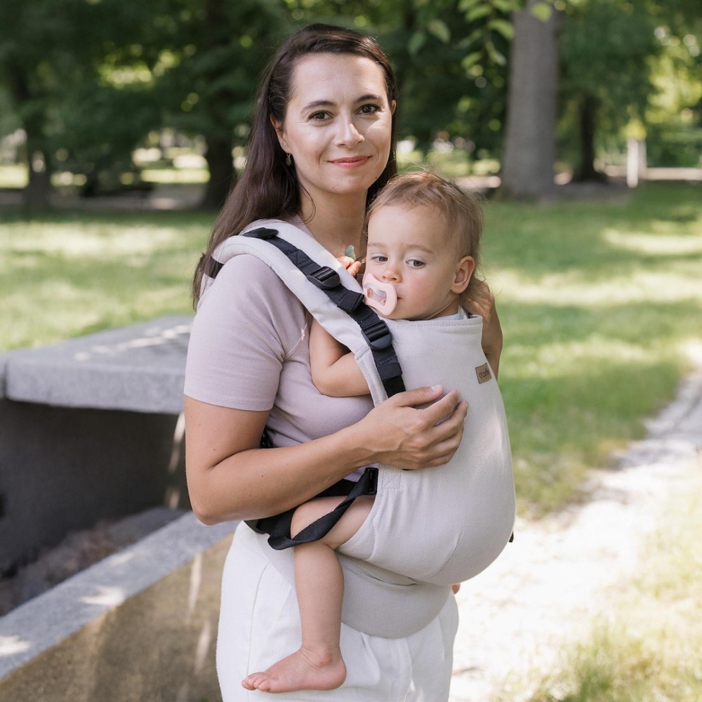 Kūdikių nešioklė „BabyGrow Roma“, smėlio spalvos-Judėjimui, Kūdikių nešioklės-e-vaikas
