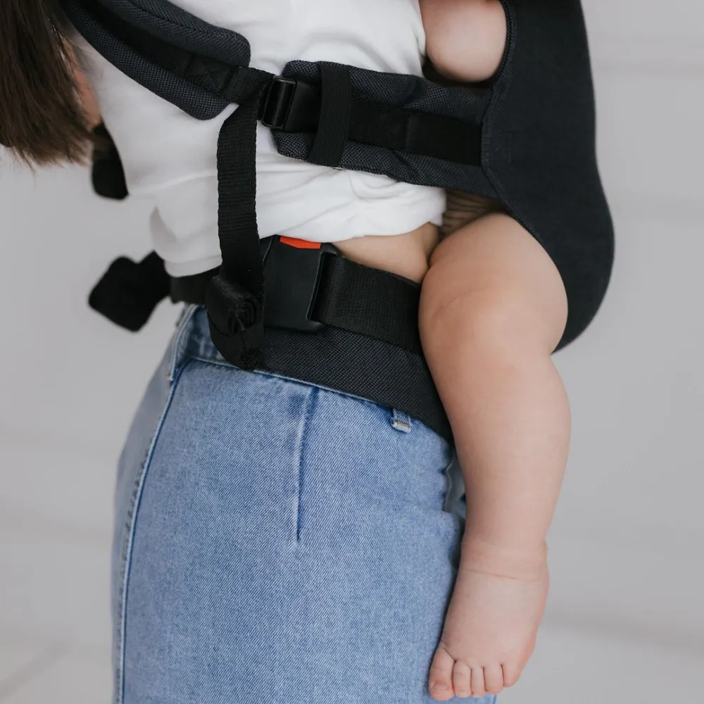 Baby carrier BabyFlow Roma anthracite