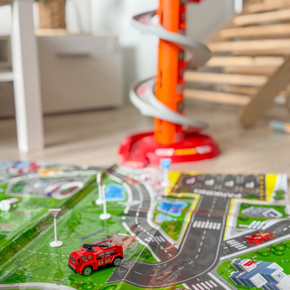 Automobilių garažas WOOPIE su spiraline trasa-LEKER-e-vaikas