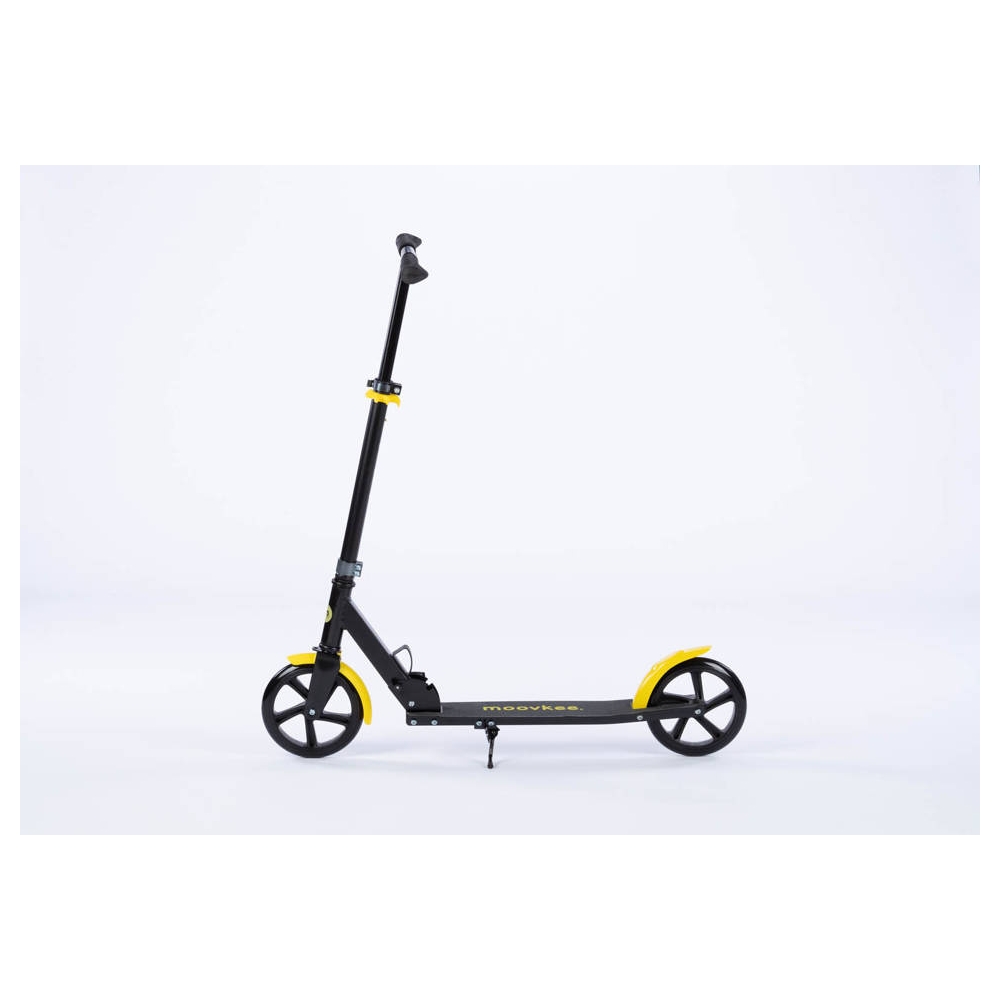 Paspirtukas - MAX - 200 mm - NICE BLACK & BANANA YELLOW
