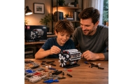 Konstruktorius V8 variklis – mechaninis modelis su judančiais stūmokliais, 552 el.
